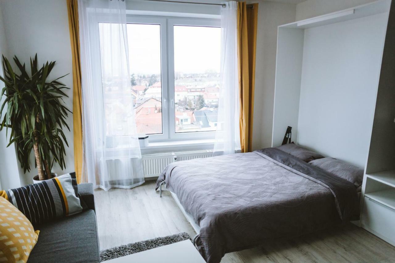 Design Apartment, The City Centre Close To The Health Spa Piestany Bagian luar foto