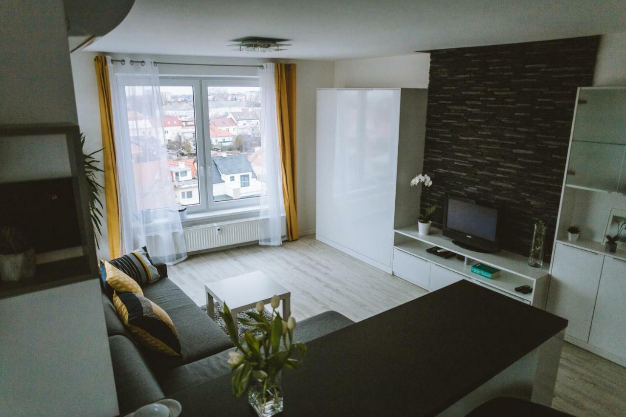 Design Apartment, The City Centre Close To The Health Spa Piestany Bagian luar foto